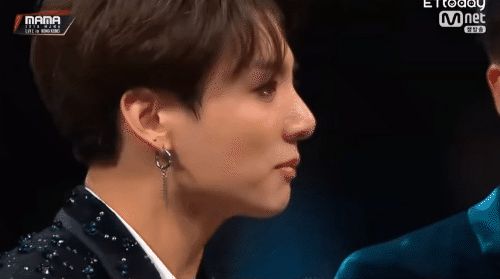 Idol Kpop khóc thôi mà cũng viral MXH: Mỹ nhân nước mắt kim cương thành huyền thoại, Jungkook và dàn nam thần soái mê hồn - Hình 2