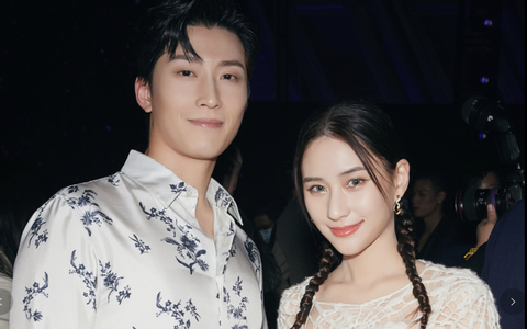 Đậu Kiêu - Hà Siêu Liên làm lành sau lần mặt nặng mày nhẹ ở sân bay - Hình 4