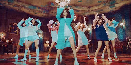 7 girl group được gọi là niềm tự hào của Kpop: SNSD thua cả bản sao, T-ara gây tiếc nuối vì vắng mặt - Hình 23