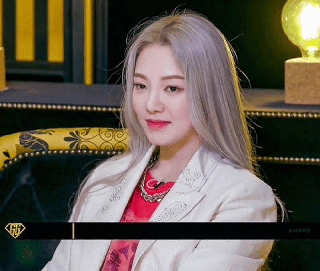 Có visual giống Hyoyeon không phải Irene mà là đại mỹ nhân này - Hình 1