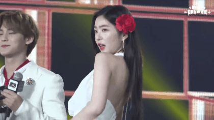 Irene (Red Velvet) tự chọn fancam huyền thoại của mình, hội chị em cùng nhóm phản ứng thế nào? - Hình 13