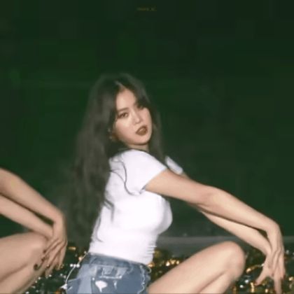 Soojin rời (G)I-DLE, điều netizen tiếc nuối nhất là danh hiệu bà hoàng fancam Gen 4 với loạt fancam sexy ngộp thở - Hình 3