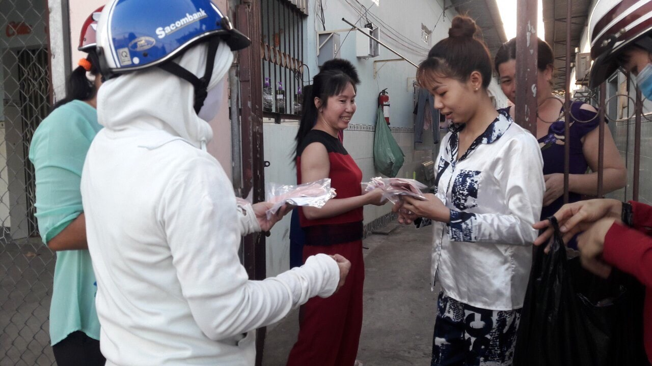 Nóng: Chủ trọ khóa cửa khiến nữ sinh tìm chỗ ngủ trong đêm vì đóng tiền muộn 5 ngày - Hình 7