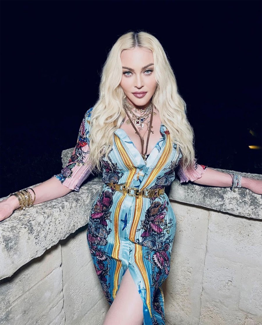 Madonna mừng sinh nhật bên bồ trẻ và 6 người con, nhan sắc tuổi 63 gây sốc - Hình 1