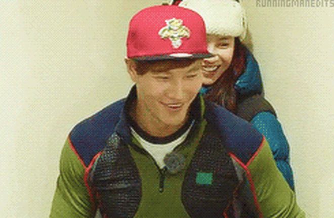 Kim Jong Kook - Song Ji Hyo tình bể bình thế này, có chối đây đẩy thì fan cứ tích cực chèo thuyền! - Hình 12