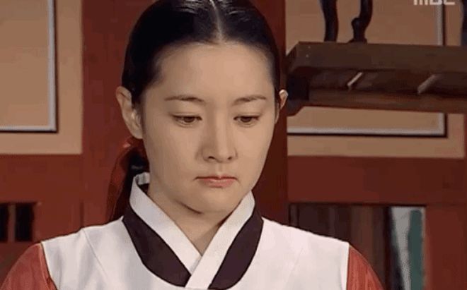 Lee Young Ae ngày ấy và bây giờ: Một thời khuynh đảo khi hóa nàng Dae Jang Geum, đôi mắt là vũ khí giờ cũng khuất phục trước thời gian - Hình 6