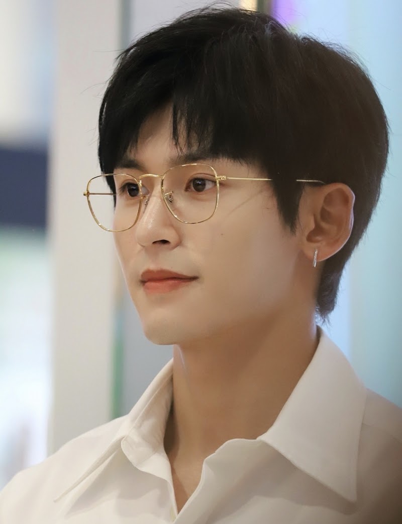 Trương Triết Hạn bị phong sát vì yêu đương đồng tính với Cung Tuấn? - Hình 1