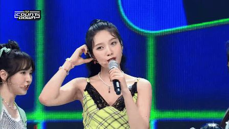 Red Velvet giật cúp sau 2 năm, live nuốt đĩa được netizen phong luôn nữ hoàng encore khiến nhiều nhóm nữ phải run sợ! - Hình 2