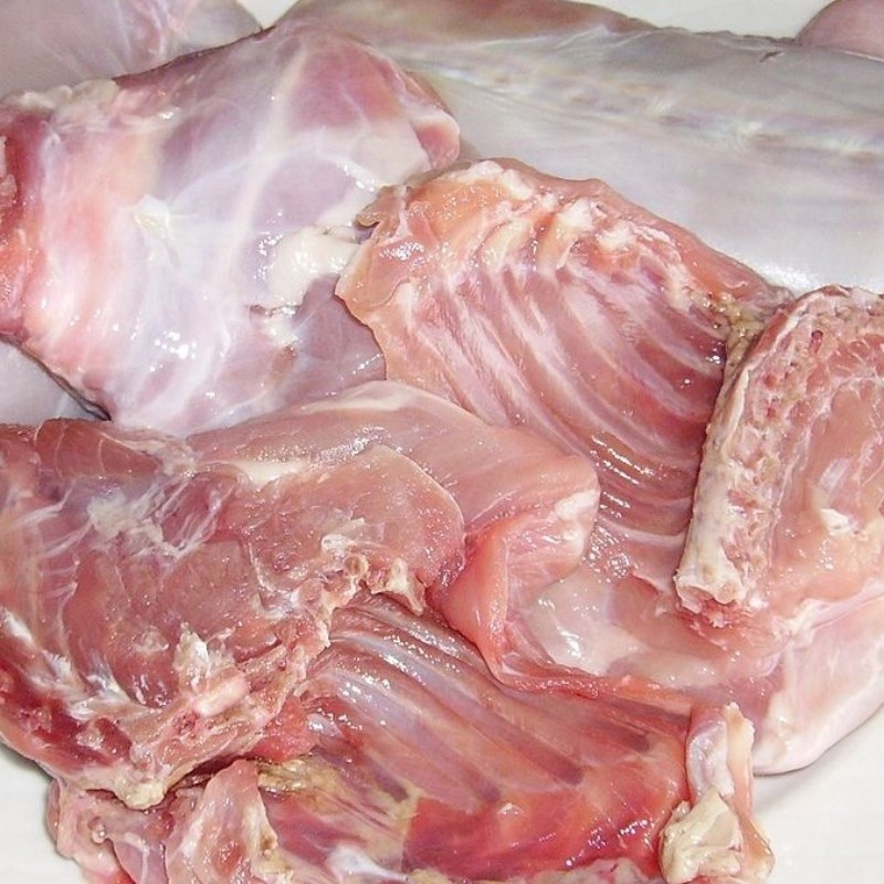 Cách làm thịt thỏ hấp lá chanh siêu ngon cho cả nhà - Hình 2