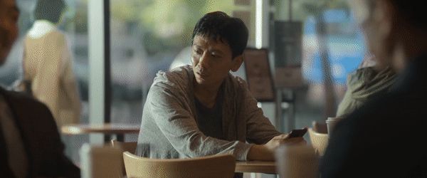 Thế giới hỗn loạn bởi những con quái vật đến từ địa ngục, Yoo Ah In hóa thành người lãnh đạo giáo phái khả nghi - Hình 2