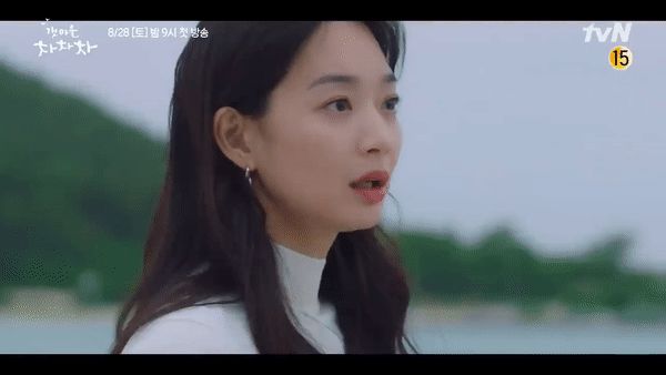 Chuyện tình lãng mạn của Shin Min Ah - Kim Seon Ho bùng nổ trong Hometown Cha Cha Cha - Hình 4