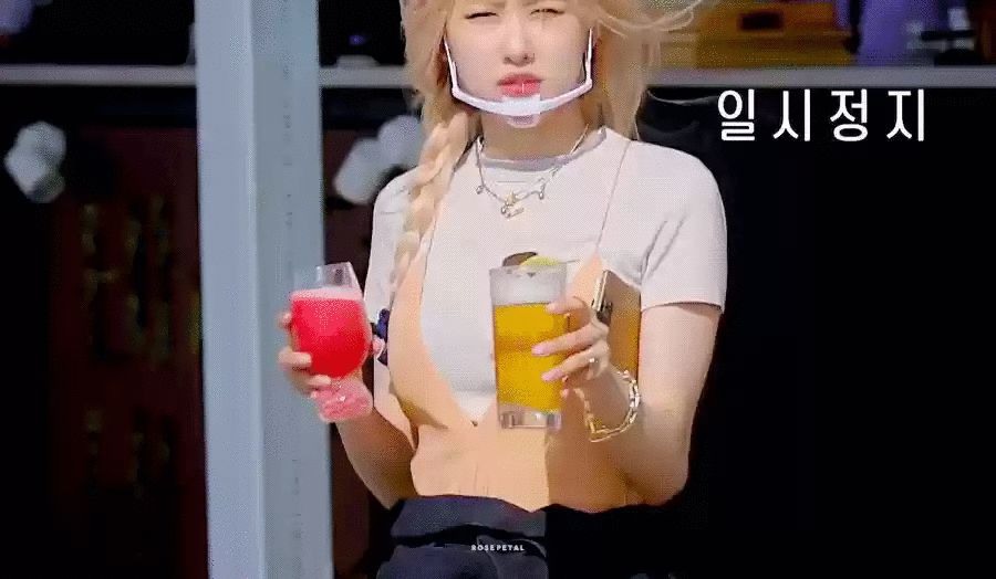 Muốn bóc trần nhan sắc Rosé (BLACKPINK) ở hậu trường mà bó tay, đắt nhất combo tóc vàng bay tôn lên visual đẹp muốn lịm đi - Hình 10