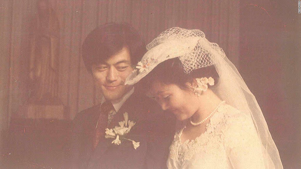 Moon Jae In - Tổng thống Hàn và chuyện tình lãng mạn từ thời sinh viên, 40 năm vẫn nắm chặt tay nhau - Hình 3