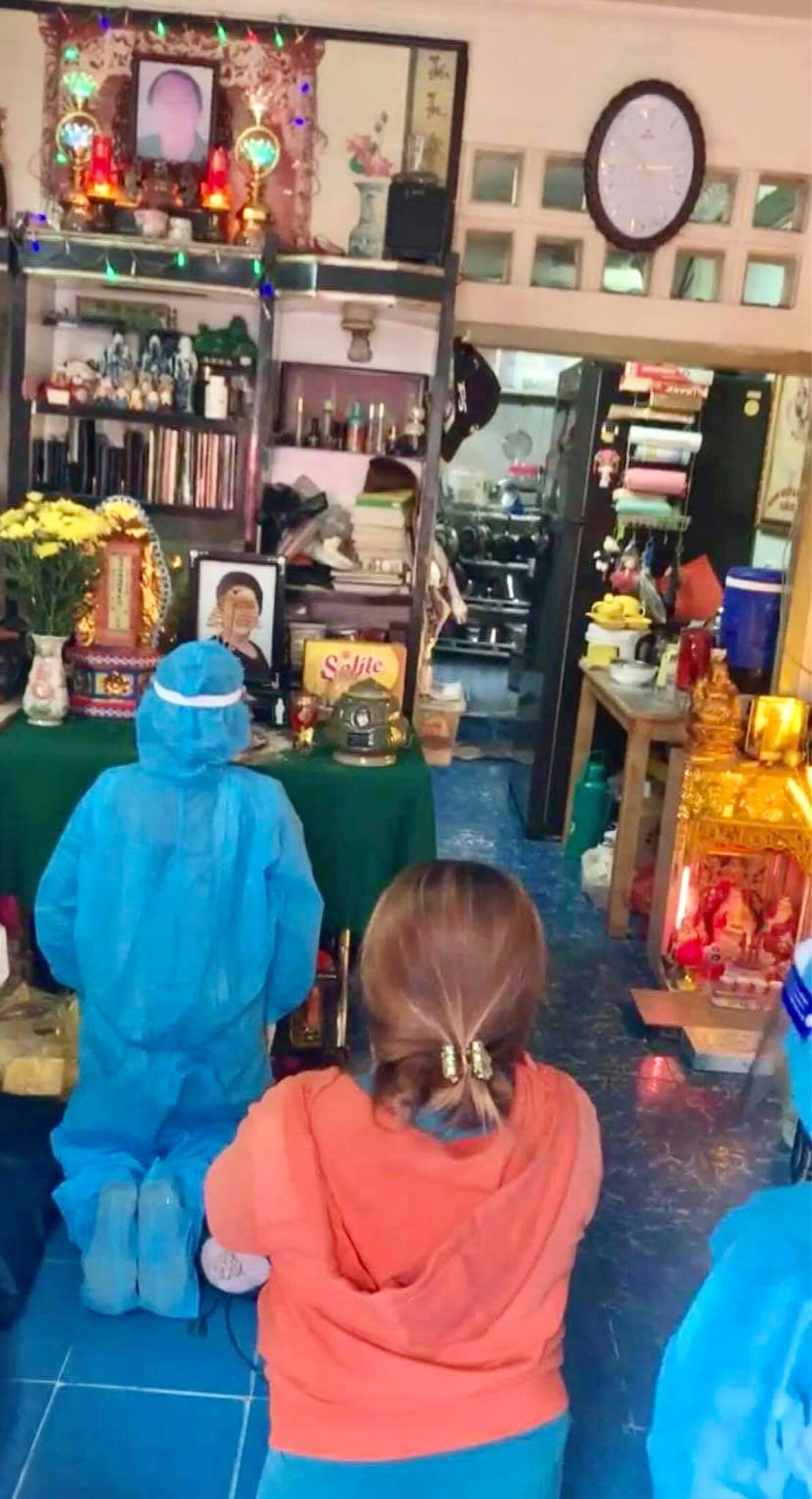 Việt Hương rơi nước mắt trên chuyến xe giúp Bình Tinh đón tro cốt của NS Bạch Mai về nơi an vị - Hình 2
