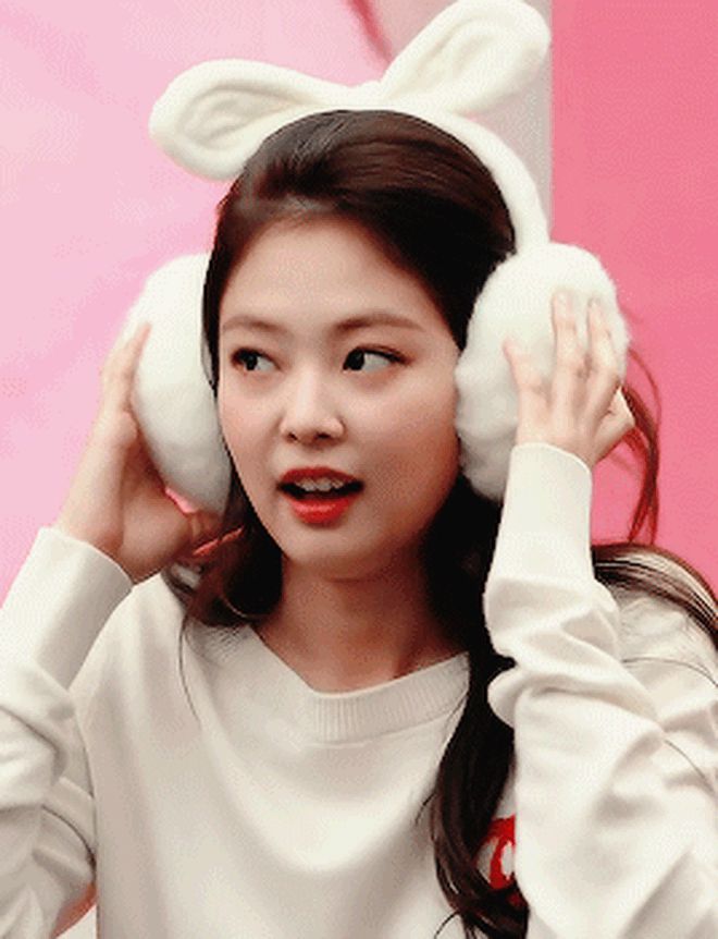 1 hành động nhỏ của Jennie (BLACKPINK) tại fansign hot trở lại, khiến Knet phải thốt lên: Thì ra con người thật là đây? - Hình 4