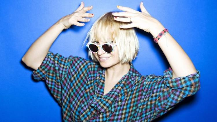 Sia - Nữ nghệ sĩ bị bỏ quên tại lễ trao giải Grammy - Hình 3