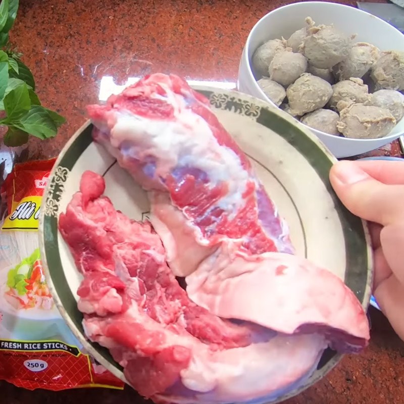 2 cách nấu hủ tiếu bò viên nước dùng trong veo hấp dẫn ngon dễ làm - Hình 29