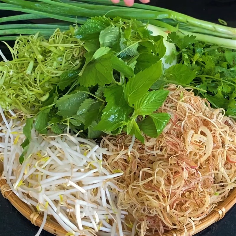 Cách nấu bún bò xương heo cho bữa sáng tại nhà cực đơn giản - Hình 5