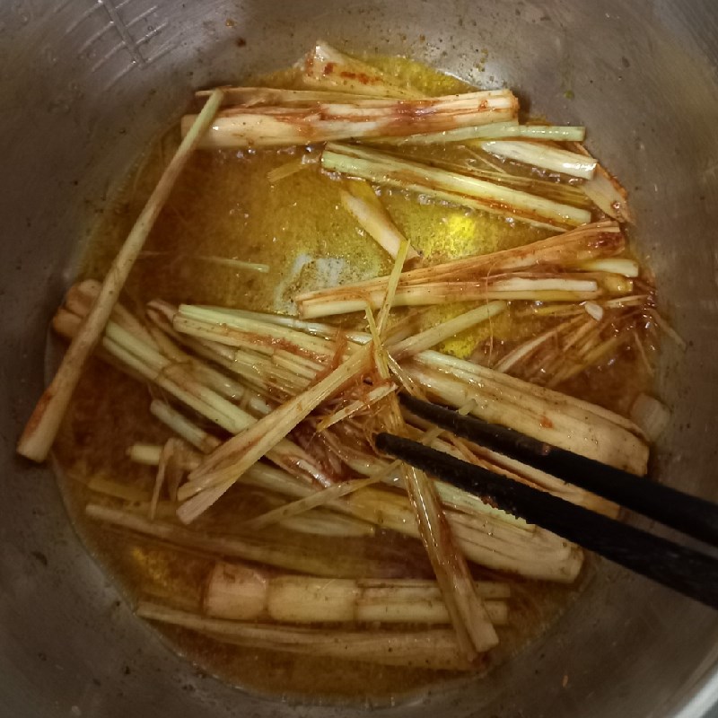 Cách nấu bún bò xương heo cho bữa sáng tại nhà cực đơn giản - Hình 8