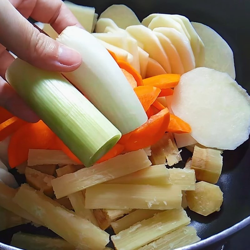 Cách nấu hủ tiếu Nam Vang chay ngon dễ thanh đạm cho ngày Vu Lan - Hình 6