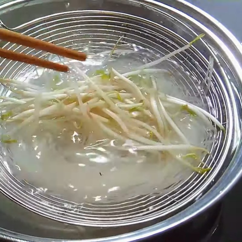Cách nấu hủ tiếu Nam Vang chay ngon dễ thanh đạm cho ngày Vu Lan - Hình 22