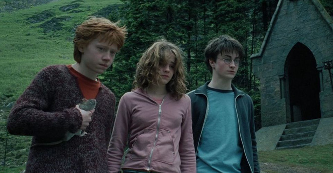 Chiếc bóng bí ẩn lấp ló ở Harry Potter sau 17 năm mới nhìn ra, nghe fan cứng suy luận mới thấy đoàn phim điên rồi? - Phim âu mỹ - Việt Giải Trí