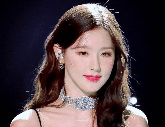 Khung hình khiến Knet choáng váng: Taeyeon hack tuổi đỉnh cao, cùng thành viên hụt BLACKPINK tạo nên combo visual thần tiên - Hình 8