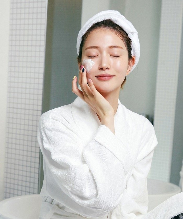 Ngay cả khi ở nhà cả ngày, bạn vẫn cần làm đẹp bằng 6 bước cơ bản sau - Hình 2
