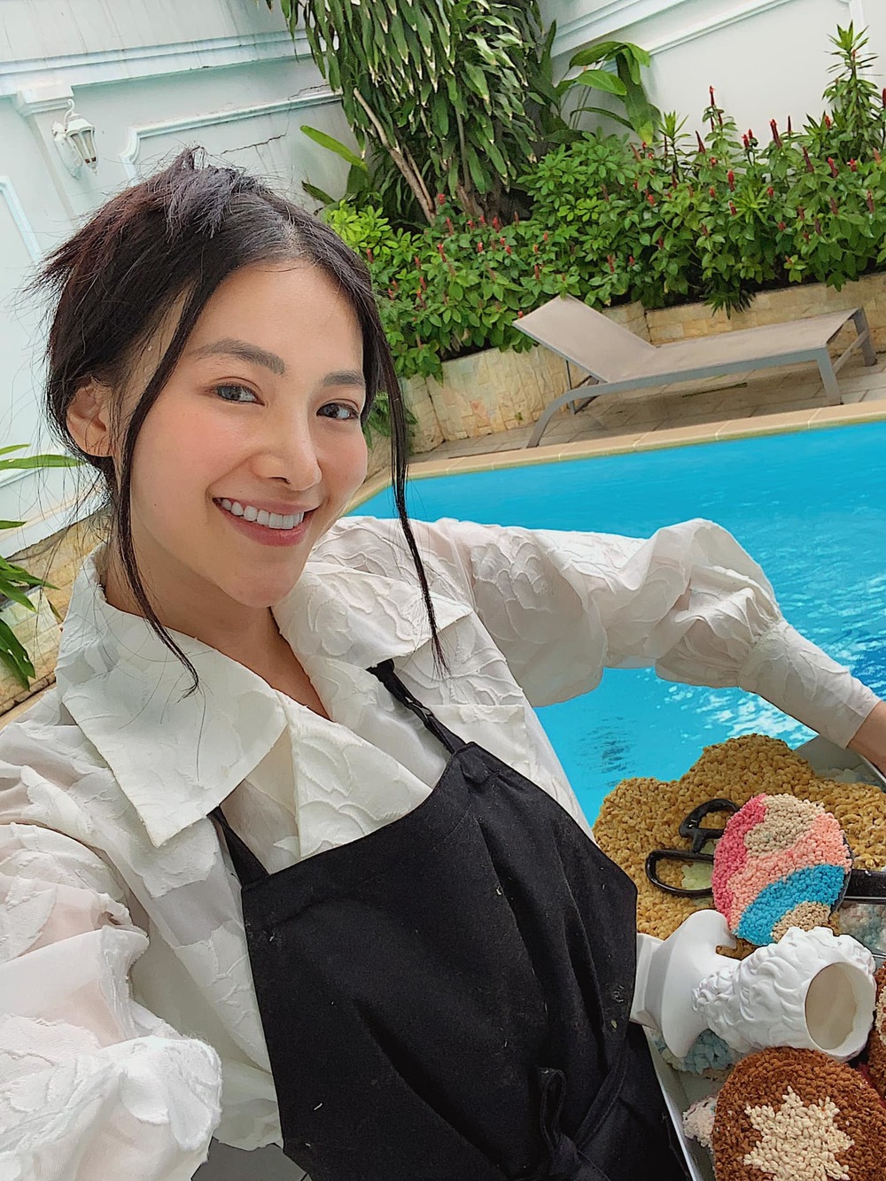 Tự tạo niềm vui ở nhà như Phương Khánh: Vẽ tranh, nấu ăn - Hình 2