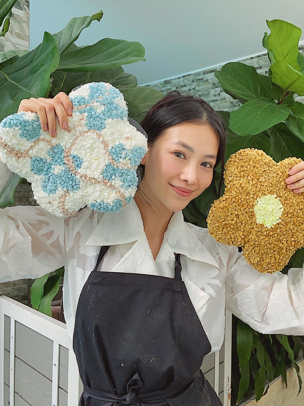 Tự tạo niềm vui ở nhà như Phương Khánh: Vẽ tranh, nấu ăn - Hình 1