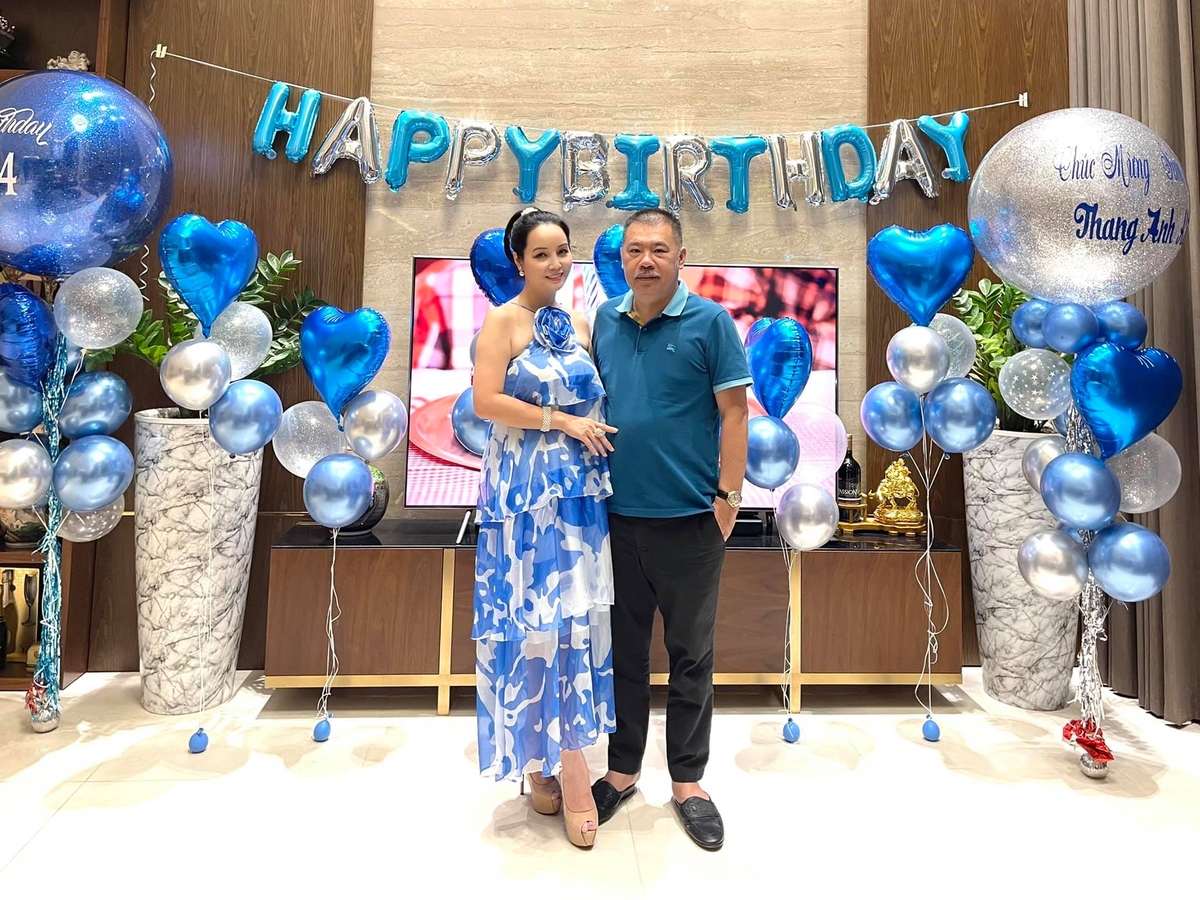 Vợ chồng Mai Thu Huyền mừng sinh nhật con trai - Hình 3
