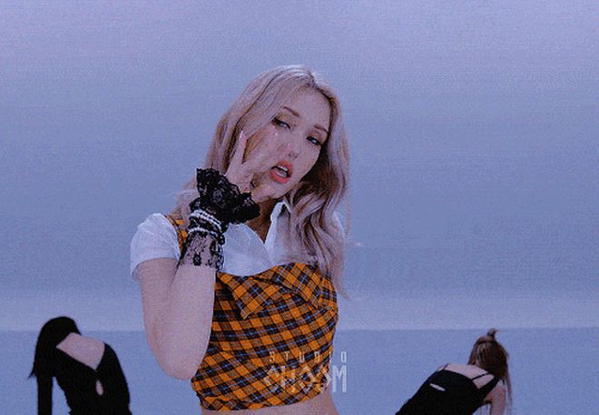 Xu hướng high teen sắp bùng nổ rồi: Khởi nguồn từ huyền thoại Clueless ngày xưa và giờ có BLACKPINK, Somi lăng xê nhiệt tình - Hình 2