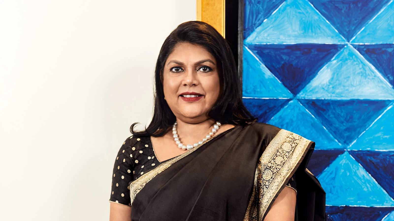 Falguni Nayar: Từ nhân viên ngân hàng đi bán mỹ phẩm trở thành nữ tỷ phú giàu thứ 2 Ấn Độ - Hình 2