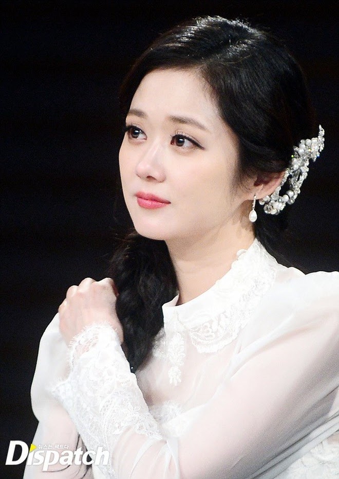 Jang Nara lão hóa ngược như gái 18 khiến netizen choáng váng - Hình 1