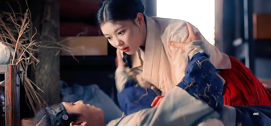 Kim Yoo Jung - Ahn Hyo Seop vừa lộ diện, rating Hong Chun Gi tăng chóng mặt, bom tấn cổ trang của năm đây rồi! - Hình 6