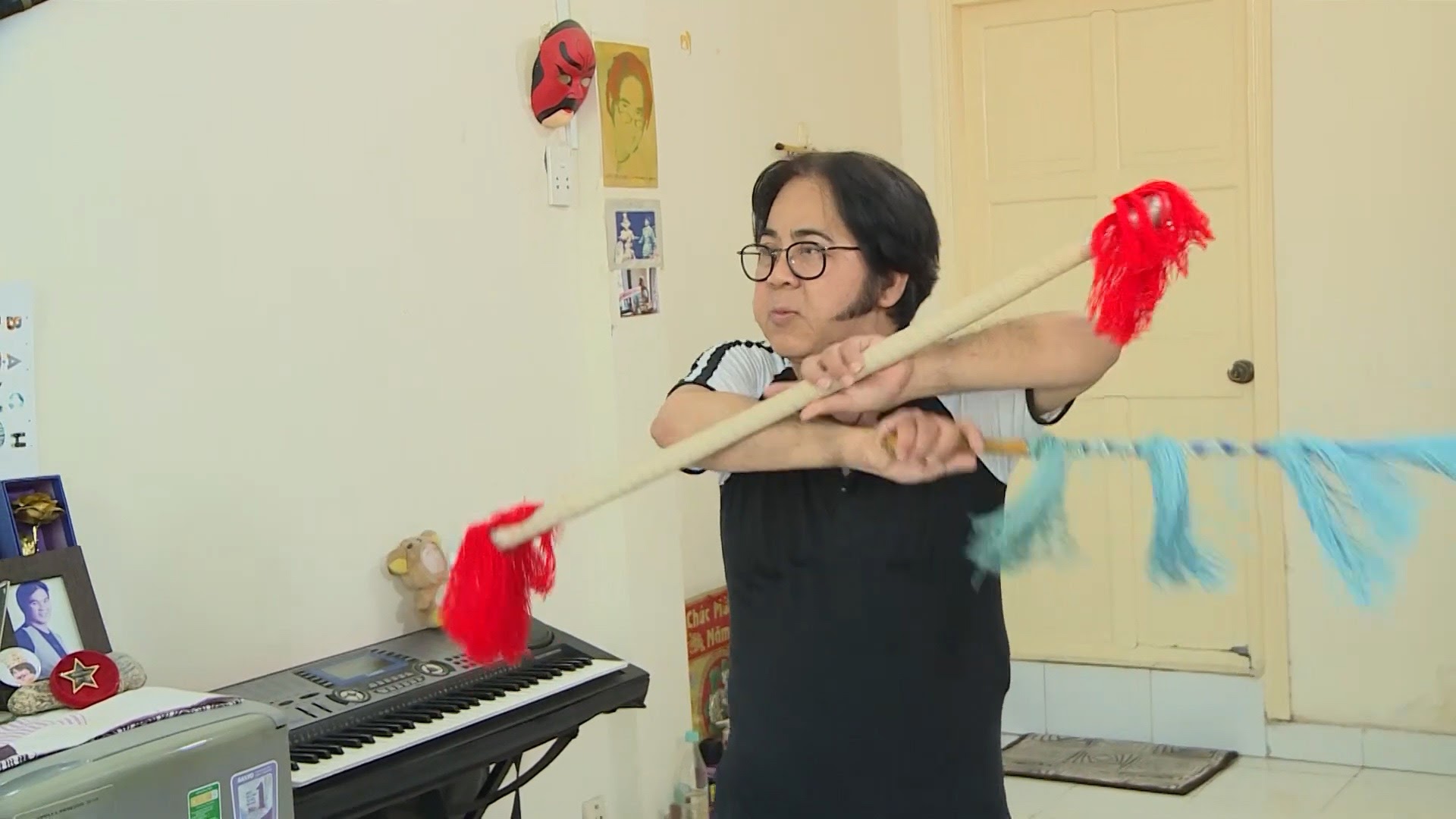 Nghệ sĩ Bạch Long - Anh trai NSƯT Thành Lộc tình duyên lỡ dở vì nghèo - Hình 2