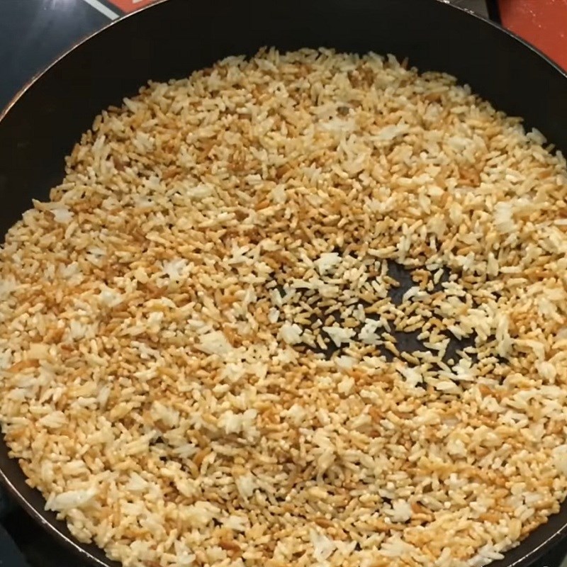Cách làm gạo rang gia vị tỏi ớt vừa thơm ngon vừa dễ làm - Ẩm thực - Việt Giải Trí