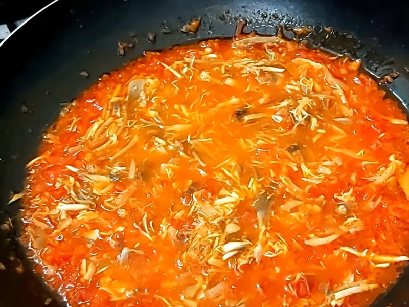 Món cá mòi chay bằng bắp chuối cực đơn giản - Hình 5