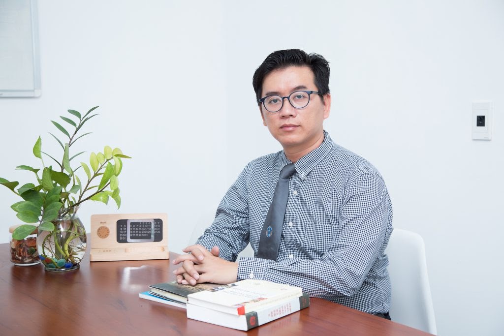 Full profile khủng của luật sư Phan Vũ Tuấn - người đại diện pháp lý cho vợ chồng Công Vinh - Thuỷ Tiên: Từng tham gia kiện Lý Hải - Hình 7