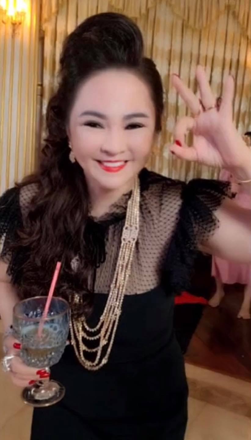 Bị bà Phương Hằng réo tên trên livestream tố là trùm showbiz, Nguyễn Sin chính thức tuyên chiến - Hình 4