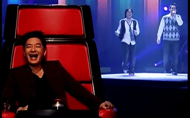 Khó tin nhưng có thật: Cặp đôi thi The Voice bằng nhạc Doraemon, gây náo loạn bằng tiếng chó sủa, mèo kêu - Hình 1