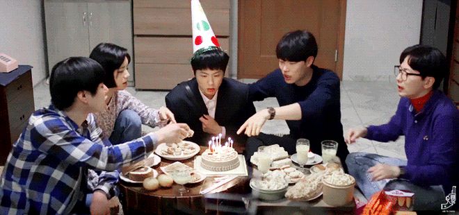 Reply 1988 và anh em cùng series bị xóa sổ trên Netflix, dân mạng hô hào cày ngay kẻo hối tiếc - Hình 9