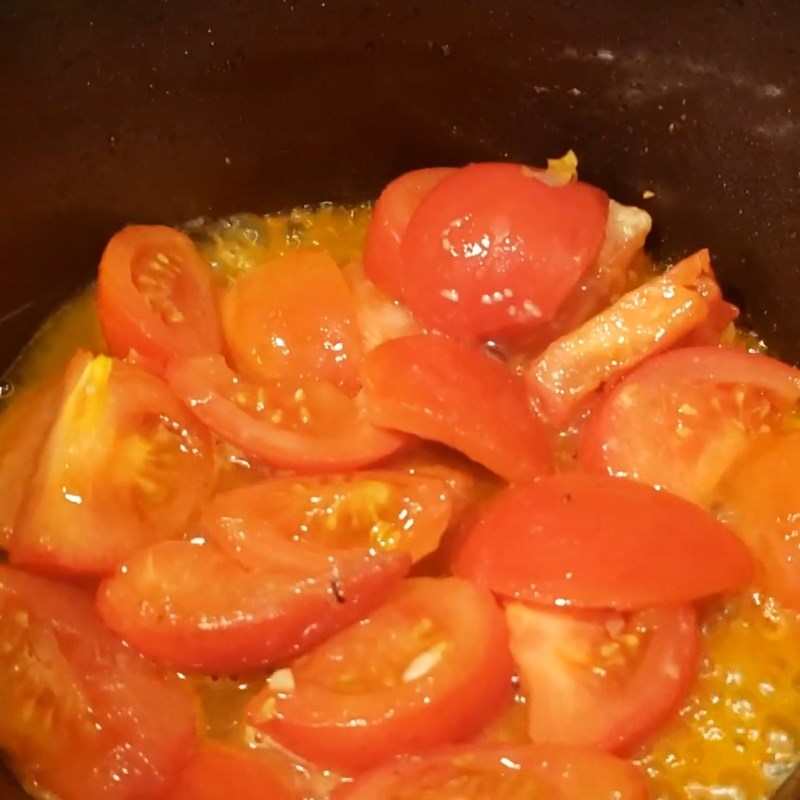 Cách nấu bún thịt bò cà chua chua ngọt thơm ngon đơn giản cho bữa sáng - Hình 10
