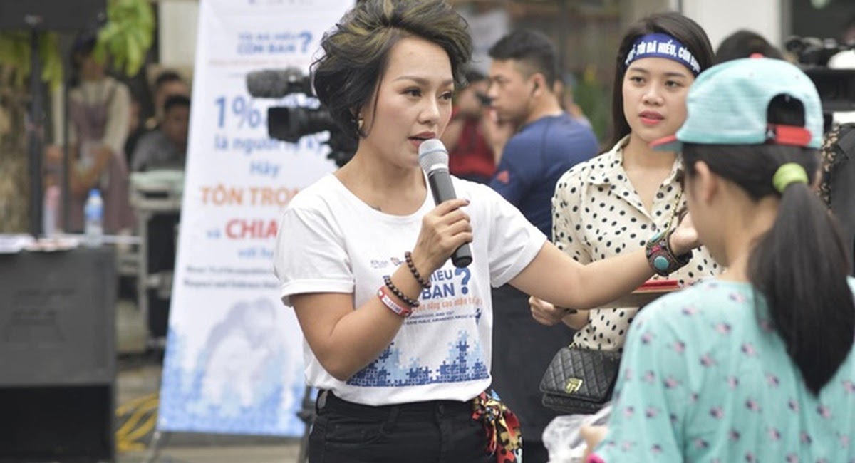 Thái Thùy Linh đáp trả khi dân mạng thách thức nghệ sĩ mở tài khoản minh bạch để làm từ thiện - Hình 4