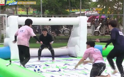 Jack không hề vô dụng ở Running Man: Ghi tằng tằng 6 bàn thắng, ăn mừng siêu cưng! - Hình 1