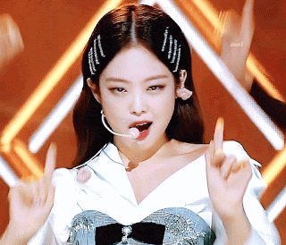 Jennie (BLACKPINK) bị YG cất trong tủ quá lâu, Knet kêu gào: Làm ơn push Jennie như dân tình đồn đại đi! - Hình 4