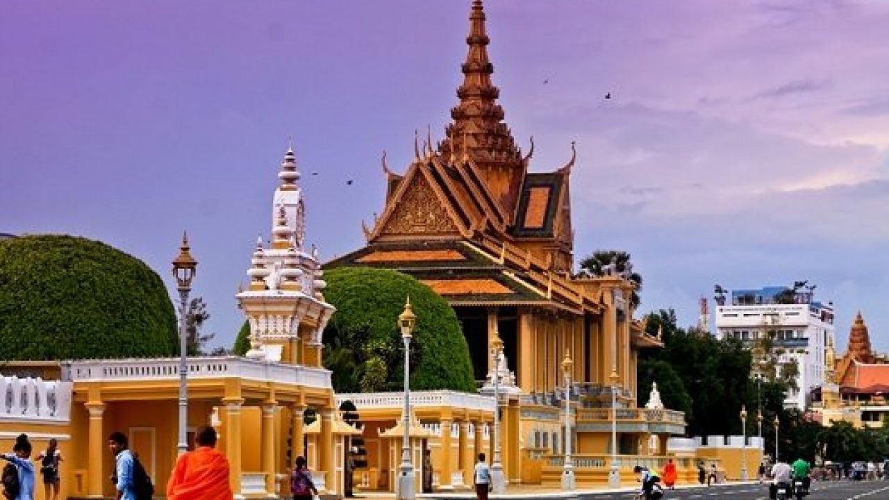 Ở rể, cấm xoa đầu trẻ em và những văn hóa độc đáo của Campuchia - Hình 1