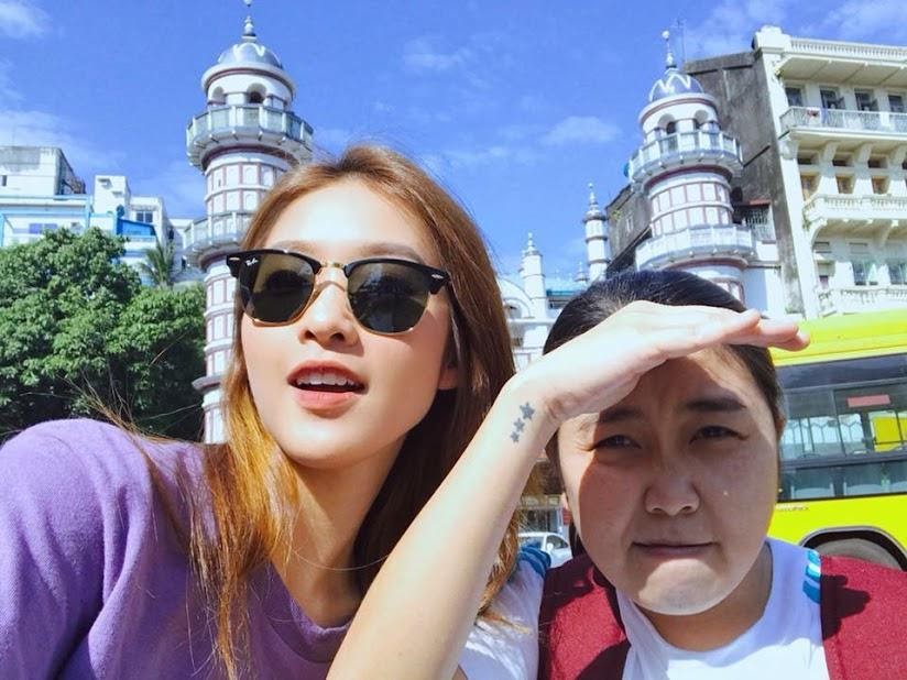 Khả Ngân đáp trả khéo léo khi bị nhắc nhở trang phục kém duyên lúc đi tiêm vắc xin - Hình 3