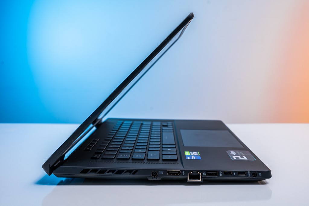 Trên tay laptop gaming ROG Zephyrus M16: ngoại hình chất, cấu hình khủng, giá 72 triệu - Hình 18