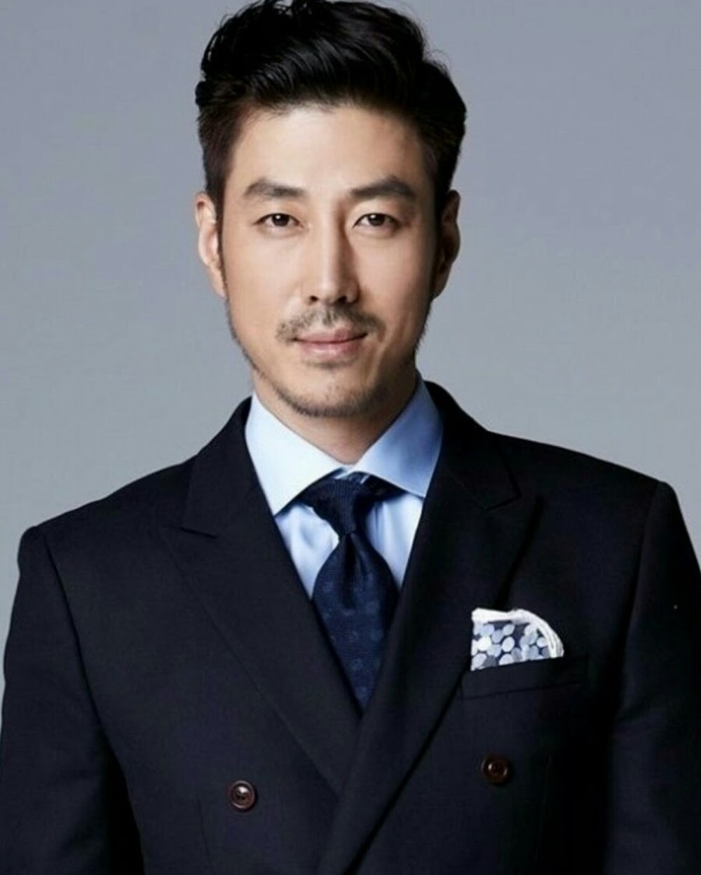 Im Yoo Jin - Lọ Lem đời thực và chuyện tình cổ tích với thiếu gia Samsung Yoon Tae Young - Hình 5